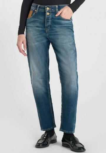 Джинсы