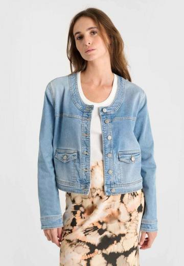 Джинсовая куртка