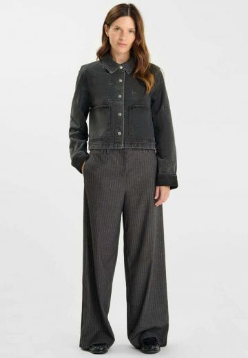 Джинсовая куртка