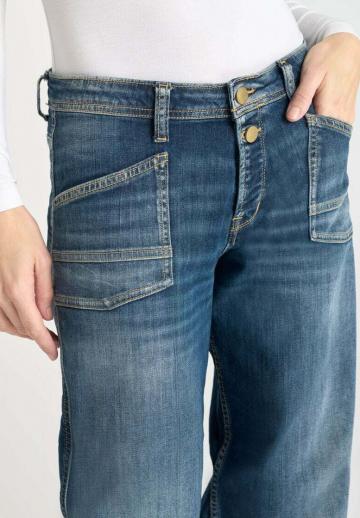 Джинсы