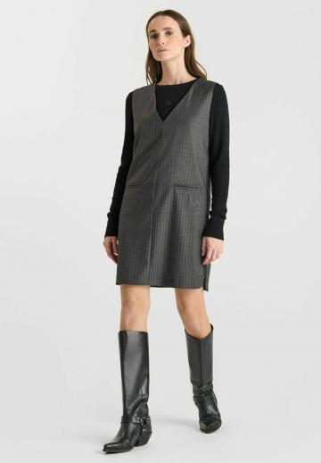 Короткое платье