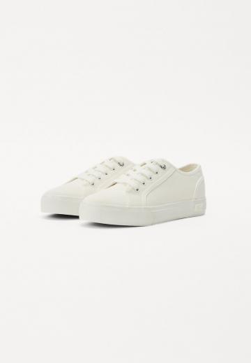 Гандбольные кроссовки