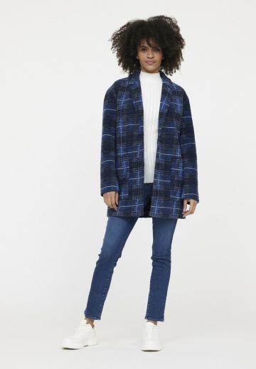 Короткое пальто