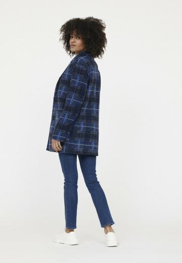 Короткое пальто