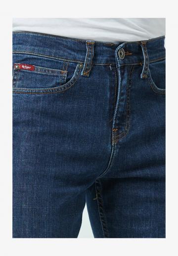 Прямые джинсы