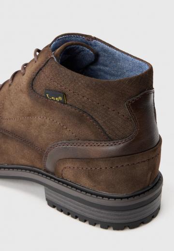 Ботинки на шнуровке