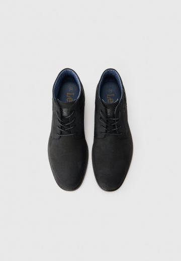 Ботинки на шнуровке