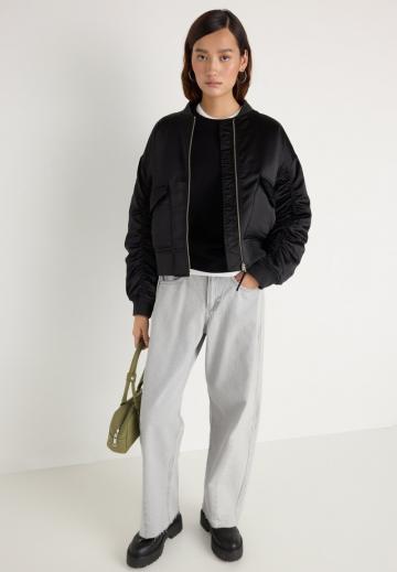 Свободные джинсы