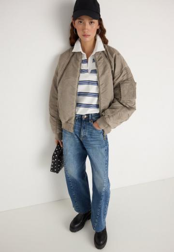 Свободные джинсы