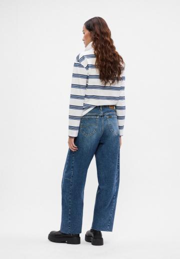 Свободные джинсы