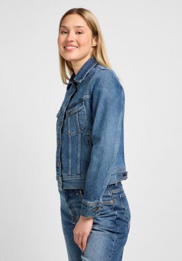 Джинсовая куртка