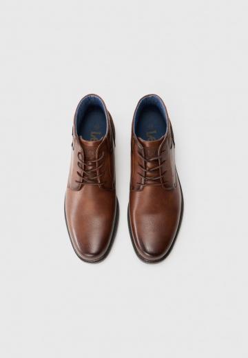 Ботинки на шнуровке