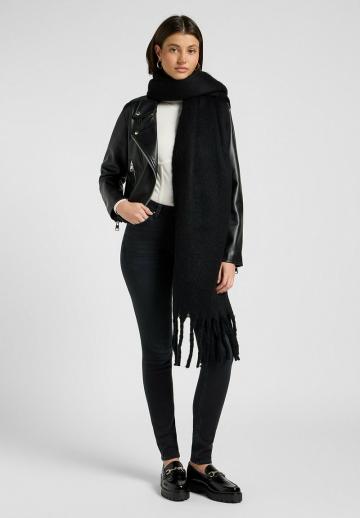 Узкие джинсы