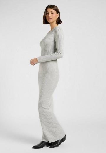 Вязаное платье