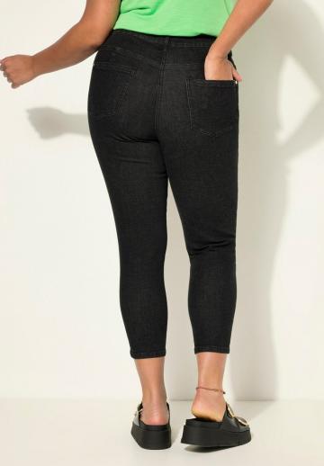 Короткие джинсы