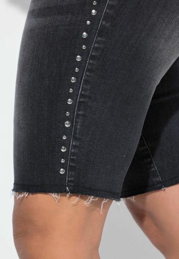 Джинсовые шорты