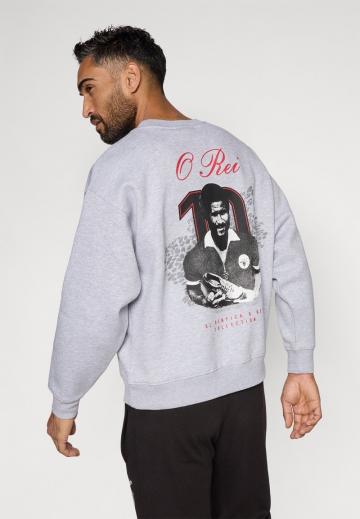 Спортивная кофта