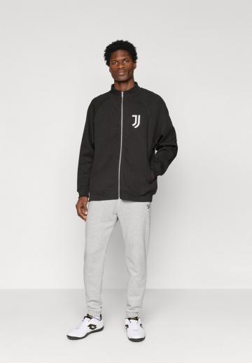 Спортивная кофта