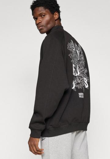 Спортивная кофта