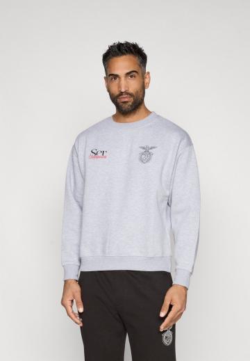 Спортивная кофта