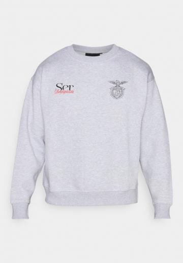 Спортивная кофта