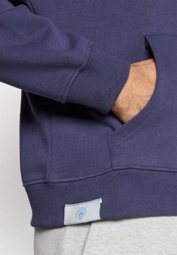 Спортивная кофта