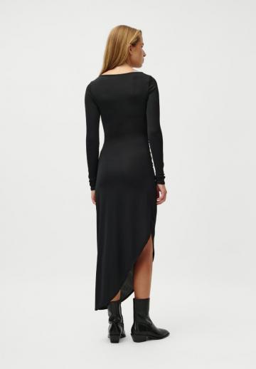 Платье футляр