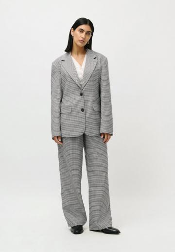 Длинный блейзер