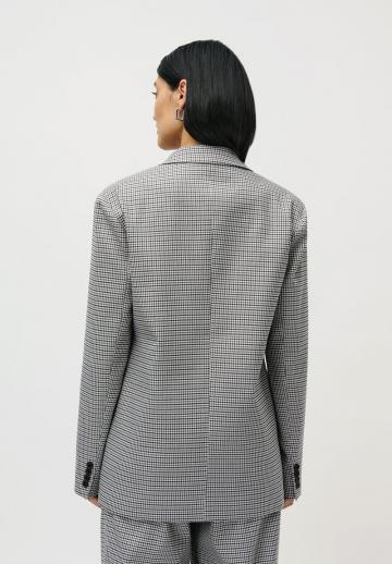 Длинный блейзер