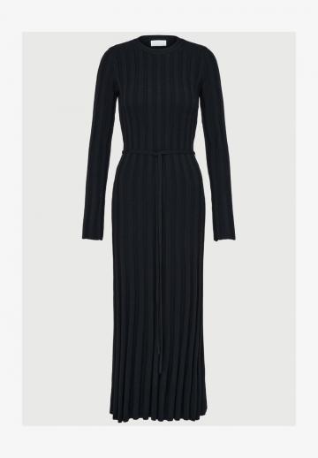 Длинное платье