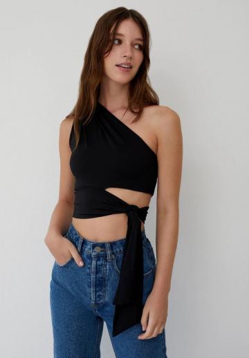 Блузка без рукавов