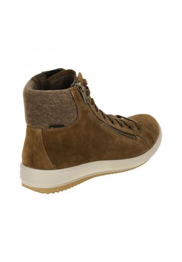 Ботинки на шнуровке