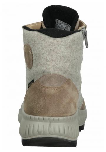 Ботинки на шнуровке