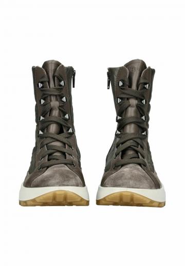 Сапожки на танкетке