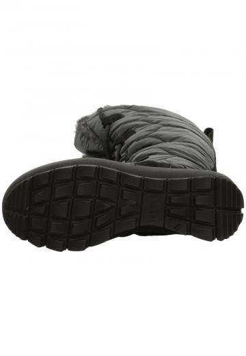 Зимние ботинки