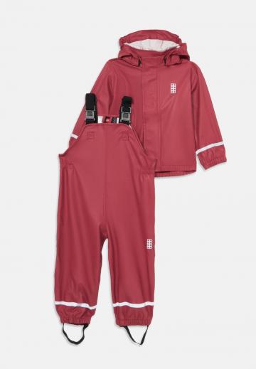 Набор одежды