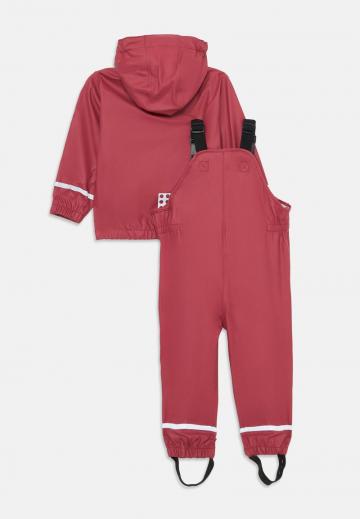 Набор одежды