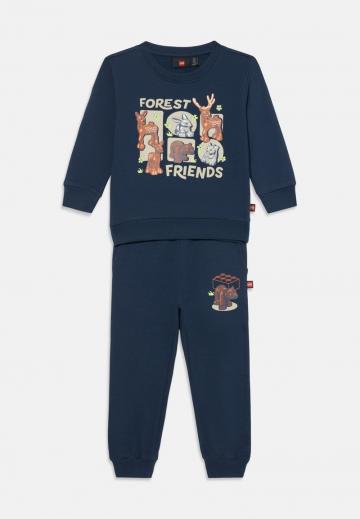 Спортивные штаны