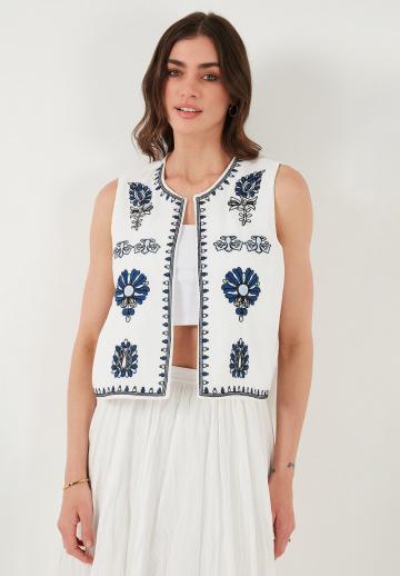 Джинсовая жилетка