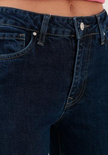 Узкие брюки