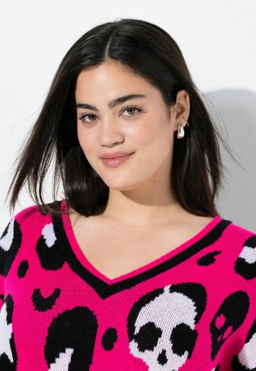 Пуловер с вырезом V