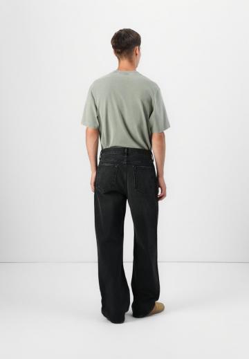 Свободные джинсы