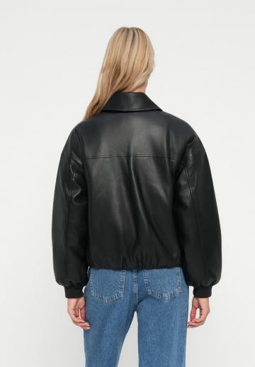 Кожаная куртка