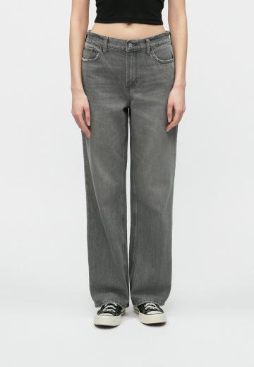 Свободные джинсы