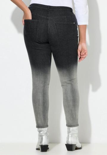 Короткие джинсы