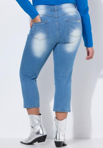 Короткие джинсы