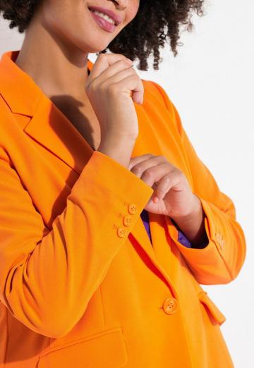 Короткое пальто