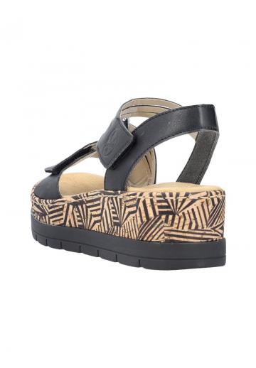 Босоножки на танкетке