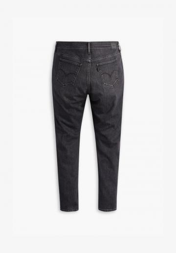 Короткие джинсы