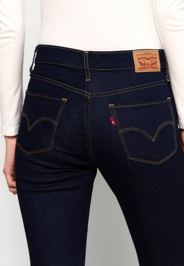 Клешеные брюки